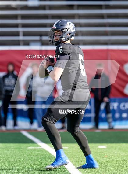 Thumbnail 1 in Corner Canyon vs. Lehi (UHSAA 6A Semifinal) photogallery.