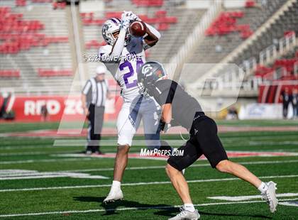 Thumbnail 2 in Corner Canyon vs. Lehi (UHSAA 6A Semifinal) photogallery.