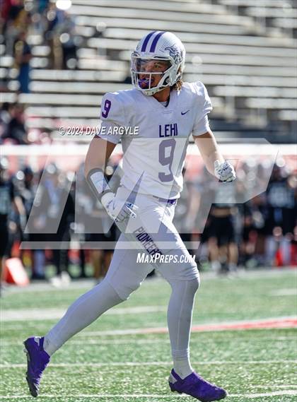 Thumbnail 3 in Corner Canyon vs. Lehi (UHSAA 6A Semifinal) photogallery.