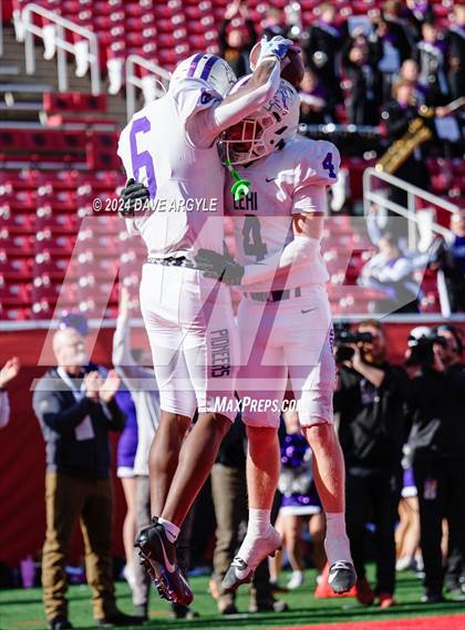 Thumbnail 2 in Corner Canyon vs. Lehi (UHSAA 6A Semifinal) photogallery.