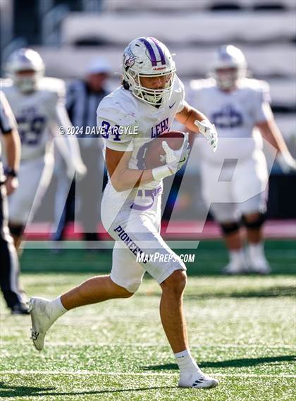 Thumbnail 2 in Corner Canyon vs. Lehi (UHSAA 6A Semifinal) photogallery.