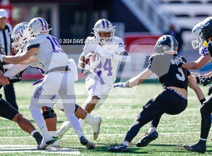 Thumbnail 3 in Corner Canyon vs. Lehi (UHSAA 6A Semifinal) photogallery.