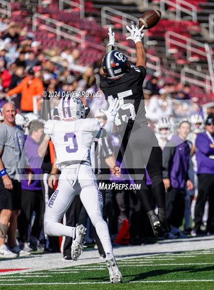 Thumbnail 1 in Corner Canyon vs. Lehi (UHSAA 6A Semifinal) photogallery.