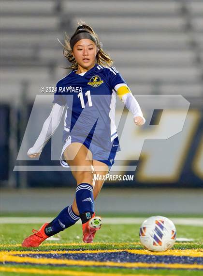 Thumbnail 3 in Inderkum vs. Davis Sr. (CIF SJS D1 Playoff) photogallery.