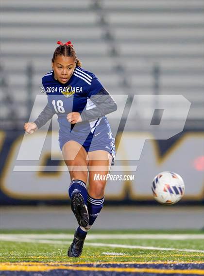 Thumbnail 3 in Inderkum vs. Davis Sr. (CIF SJS D1 Playoff) photogallery.