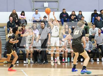 Thumbnail 2 in Crespi vs St Francis photogallery.