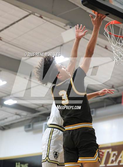 Thumbnail 2 in Crespi vs St Francis photogallery.