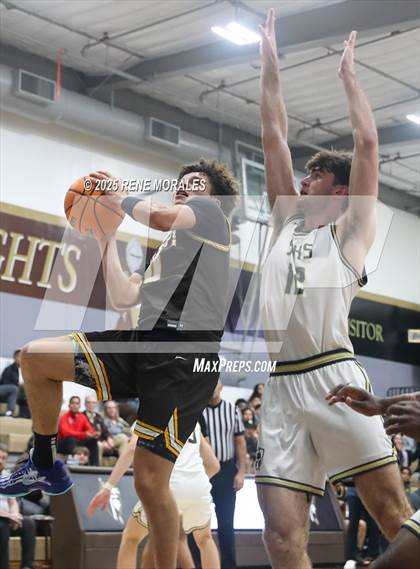 Thumbnail 2 in Crespi vs St Francis photogallery.