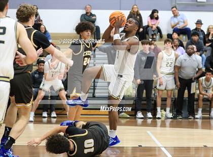 Thumbnail 3 in Crespi vs St Francis photogallery.