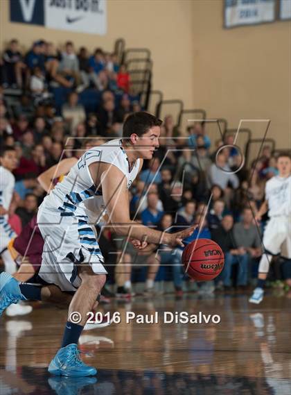 Thumbnail 2 in Golden @ Valor Christian photogallery.
