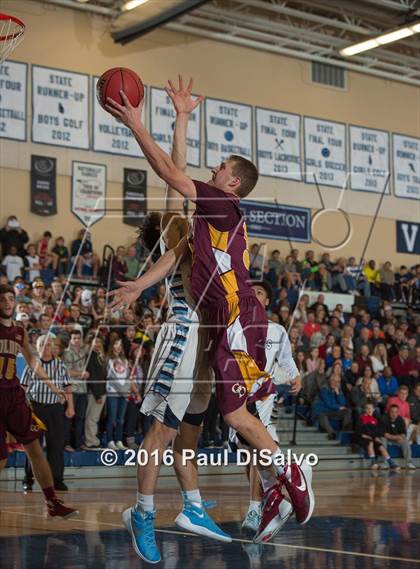 Thumbnail 1 in Golden @ Valor Christian photogallery.