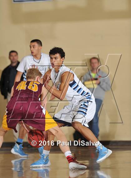 Thumbnail 3 in Golden @ Valor Christian photogallery.