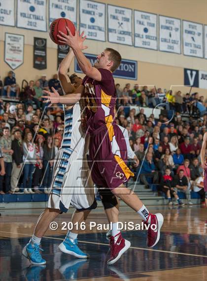 Thumbnail 3 in Golden @ Valor Christian photogallery.