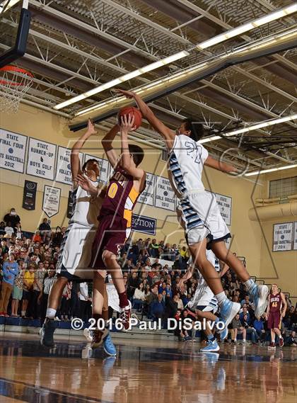 Thumbnail 2 in Golden @ Valor Christian photogallery.