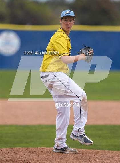 Thumbnail 2 in Berean Christian vs. San Marin photogallery.