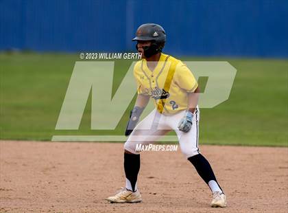 Thumbnail 2 in Berean Christian vs. San Marin photogallery.