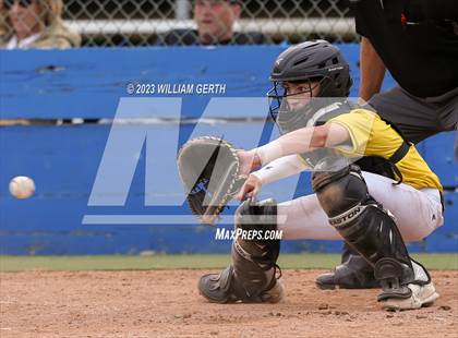 Thumbnail 3 in Berean Christian vs. San Marin photogallery.
