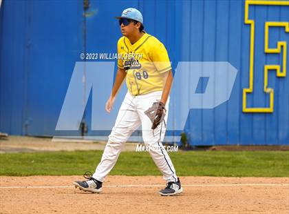 Thumbnail 2 in Berean Christian vs. San Marin photogallery.