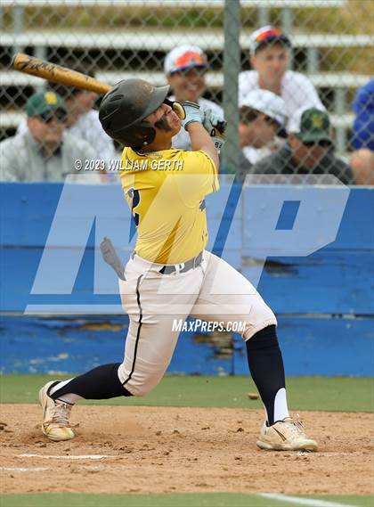 Thumbnail 2 in Berean Christian vs. San Marin photogallery.