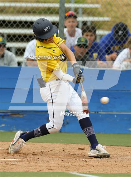Thumbnail 2 in Berean Christian vs. San Marin photogallery.