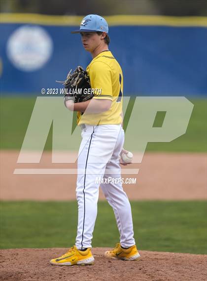 Thumbnail 2 in Berean Christian vs. San Marin photogallery.