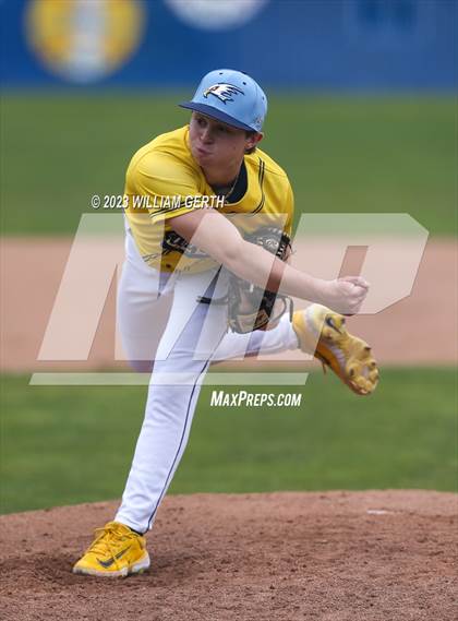 Thumbnail 2 in Berean Christian vs. San Marin photogallery.