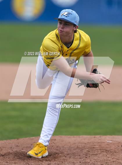 Thumbnail 1 in Berean Christian vs. San Marin photogallery.