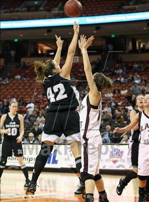 Thumbnail 1 in Lindsay vs Martins Mill (UIL D1 1A  Semifinals) photogallery.
