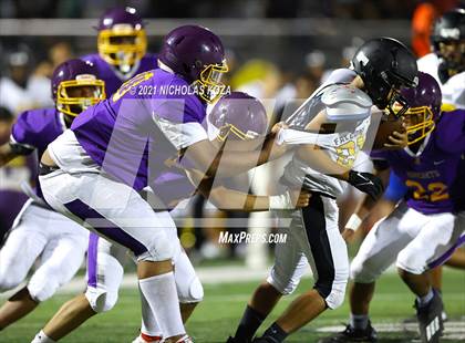 Thumbnail 2 in Lynwood vs. Firebaugh (Lynwood City Classic) photogallery.