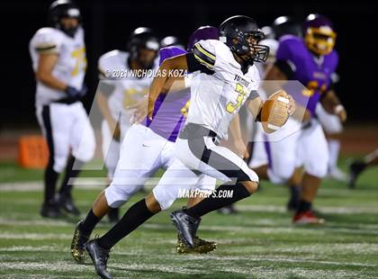 Thumbnail 1 in Lynwood vs. Firebaugh (Lynwood City Classic) photogallery.
