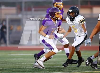 Thumbnail 2 in Lynwood vs. Firebaugh (Lynwood City Classic) photogallery.