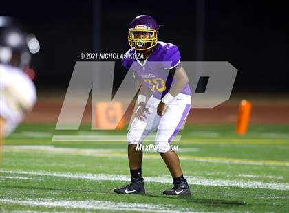 Thumbnail 3 in Lynwood vs. Firebaugh (Lynwood City Classic) photogallery.