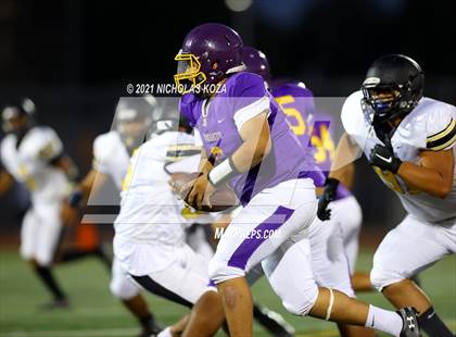 Thumbnail 2 in Lynwood vs. Firebaugh (Lynwood City Classic) photogallery.