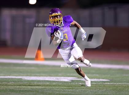Thumbnail 2 in Lynwood vs. Firebaugh (Lynwood City Classic) photogallery.