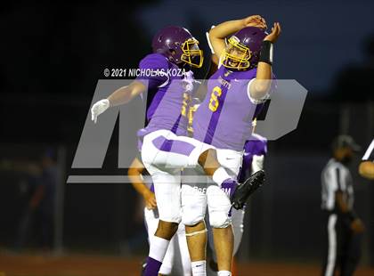 Thumbnail 1 in Lynwood vs. Firebaugh (Lynwood City Classic) photogallery.