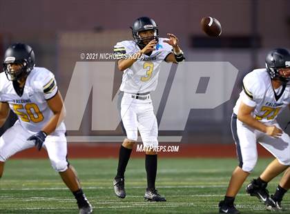 Thumbnail 3 in Lynwood vs. Firebaugh (Lynwood City Classic) photogallery.
