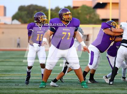 Thumbnail 2 in Lynwood vs. Firebaugh (Lynwood City Classic) photogallery.