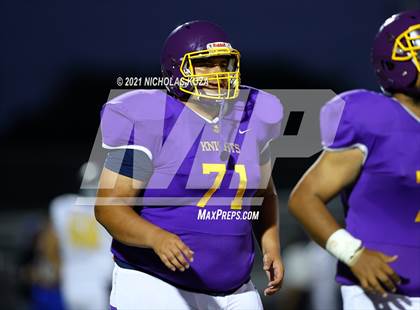 Thumbnail 1 in Lynwood vs. Firebaugh (Lynwood City Classic) photogallery.