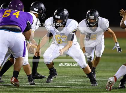 Thumbnail 2 in Lynwood vs. Firebaugh (Lynwood City Classic) photogallery.