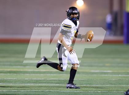 Thumbnail 2 in Lynwood vs. Firebaugh (Lynwood City Classic) photogallery.