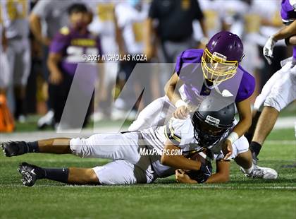 Thumbnail 3 in Lynwood vs. Firebaugh (Lynwood City Classic) photogallery.