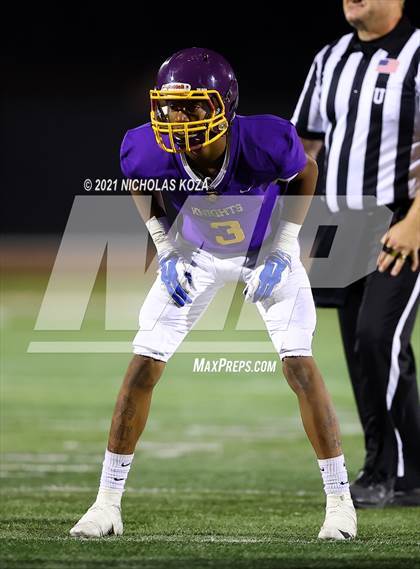 Thumbnail 2 in Lynwood vs. Firebaugh (Lynwood City Classic) photogallery.