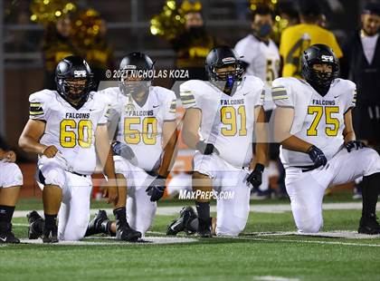 Thumbnail 1 in Lynwood vs. Firebaugh (Lynwood City Classic) photogallery.