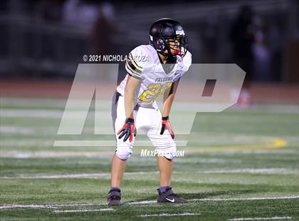 Thumbnail 2 in Lynwood vs. Firebaugh (Lynwood City Classic) photogallery.