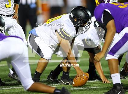 Thumbnail 1 in Lynwood vs. Firebaugh (Lynwood City Classic) photogallery.
