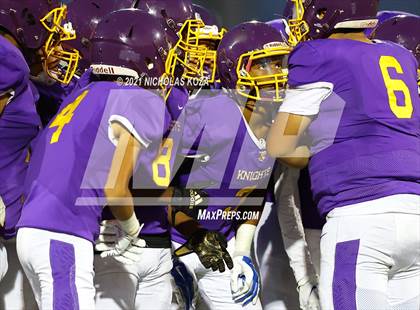 Thumbnail 3 in Lynwood vs. Firebaugh (Lynwood City Classic) photogallery.