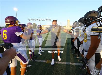 Thumbnail 2 in Lynwood vs. Firebaugh (Lynwood City Classic) photogallery.
