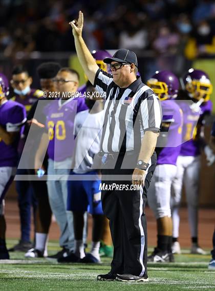 Thumbnail 1 in Lynwood vs. Firebaugh (Lynwood City Classic) photogallery.