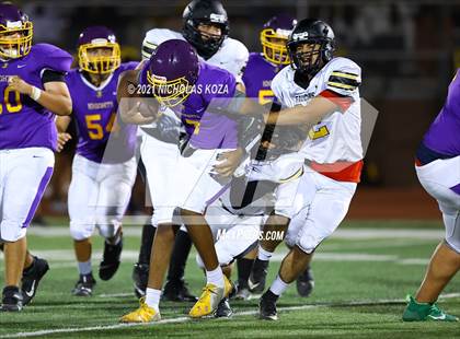 Thumbnail 1 in Lynwood vs. Firebaugh (Lynwood City Classic) photogallery.