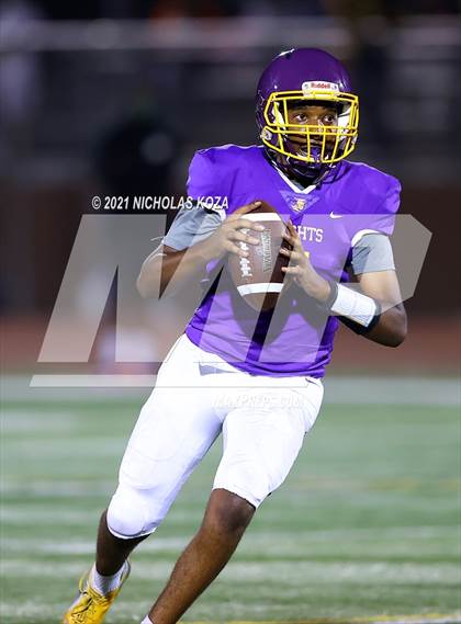 Thumbnail 2 in Lynwood vs. Firebaugh (Lynwood City Classic) photogallery.